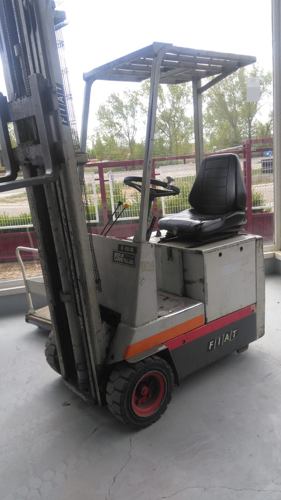 Carretilla electrica Marca Fiat modelo E10N altura elevacion 5